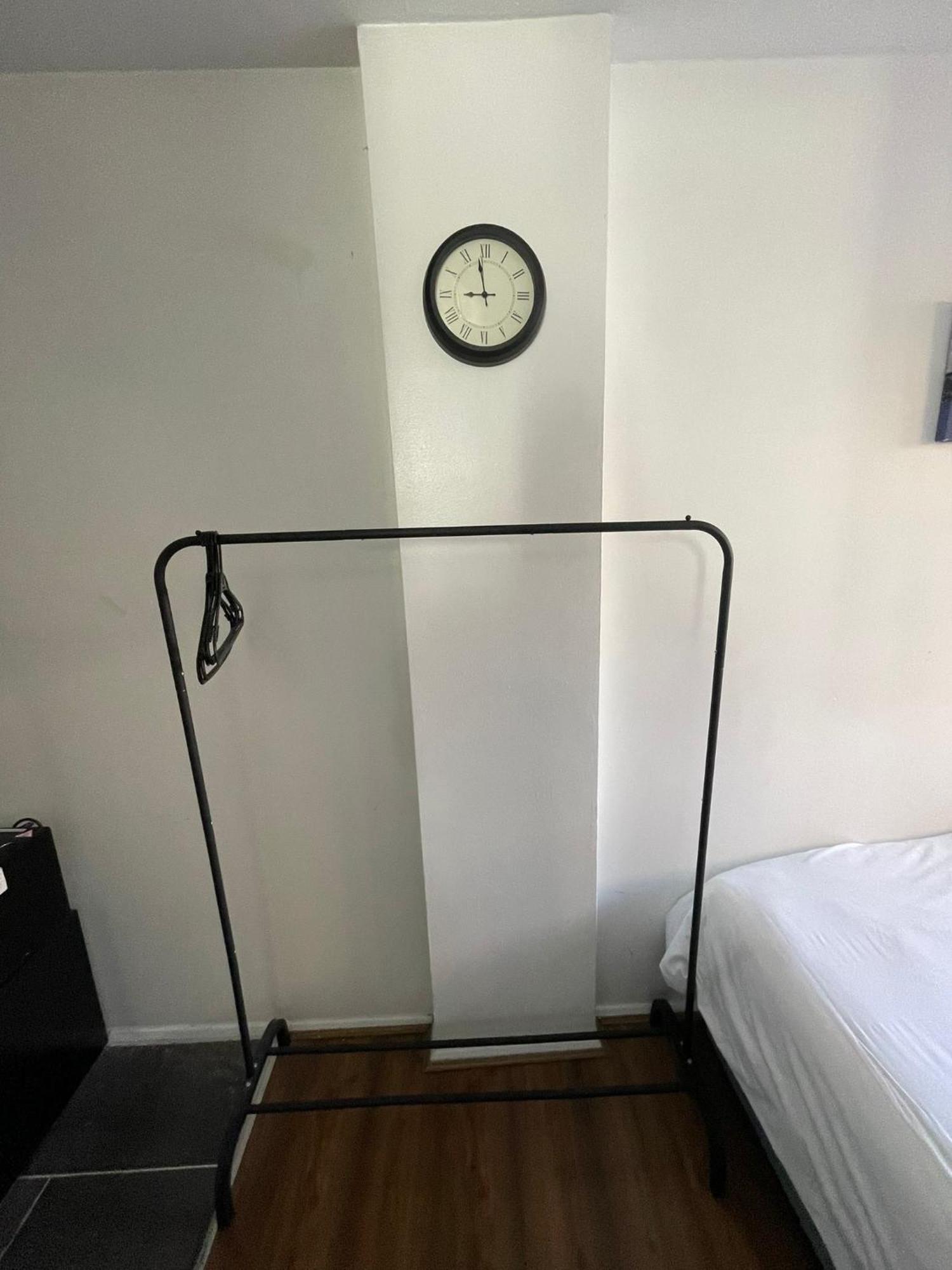 Fantastic Studio, Private Bathroom And Mini Kitchen. Thamesmead  Exterior foto